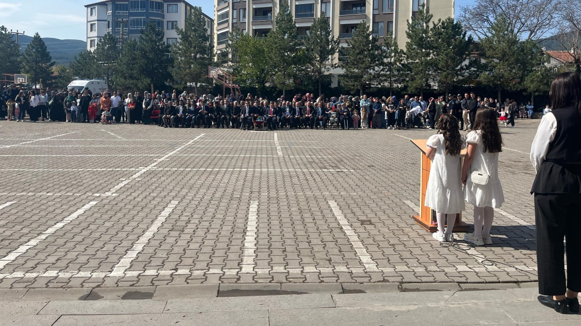 Okulumuzda 23 Nisan Coşkusu